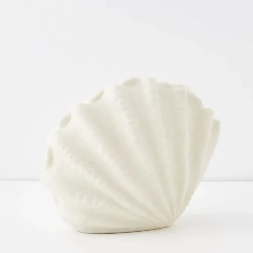 GigiandTom Conch Shell Resin Outdoor Lamp