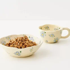 GigiandTom Tableware*Painted Daisy Ceramic Bowl Blue