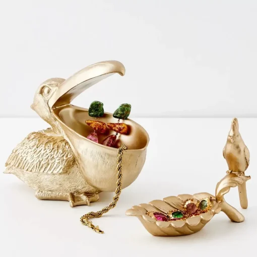 GigiandTom Penny The Parrot Resin Decorative Tray Gold